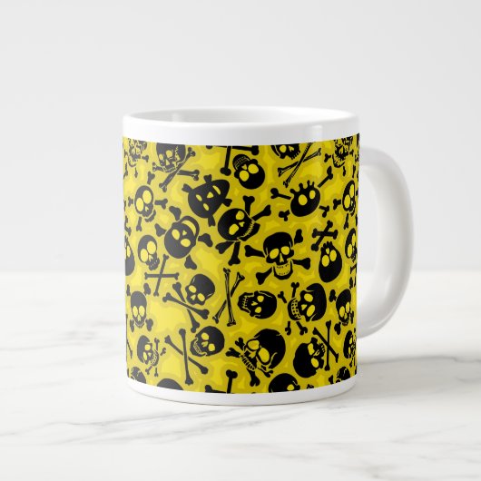 Grande Tasse Motif du crâne et des os croisés (Devant droit)