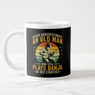 Grande Tasse Ne sous-estimez jamais un vieil homme qui joue du