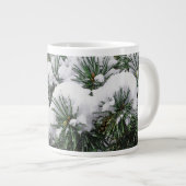 GRANDE TASSE NEIGE SUR ARBRE À FEUILLAGE PERSISTANT (Devant droit)