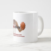 Grande Tasse OCONN March Madness Champions 2026 (Devant droit)