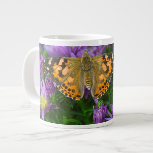 Grande Tasse Papillon à ailes angulaires sur fleur conique