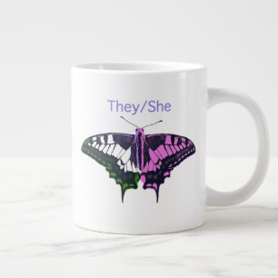 Grande Tasse Papillon à queue noire non binaire