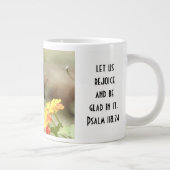 Grande Tasse Papillon avec vers; Psaume 118:24 (Droite)