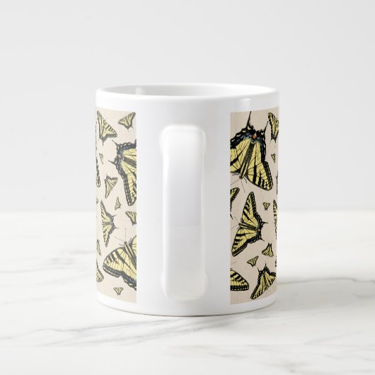 Grande Tasse Papillons à queue jaune du sud-ouest partout (Dos)