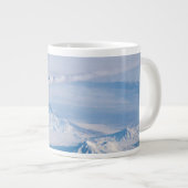 Grande Tasse Plume Émanant Du Volcan Kliuchevskoi. (Devant droit)