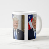 Grande Tasse Portrait officiel de Donald Trump (Devant droit)