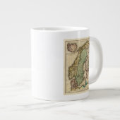 Grande Tasse Scandinavie 3 (Devant droit)