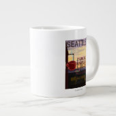 Grande Tasse Signe du marché d'endroit de SeattlePike et vue de (Devant droit)
