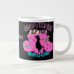 Grande Tasse Silhouette Rose & Noir Maman Mère De La Salle<br><div class="desc">Personnalisé cette tasse avec vos propres informations personnelles. Élégance rayonnante et fierté maternelle, mon design "Mère de la Salle" en rose et noir résume l'essence de l'amour d'une mère sur la journée spéciale de son fils. Doté d'une gracieuse silhouette de mère, il est un hommage au lien durable entre la...</div>