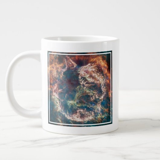 Grande Tasse Supernova Resnant Cassiopée A. (Gauche)