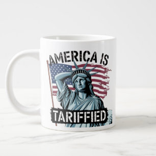 Grande Tasse Tariff Titters – La déclaration satirique de l'Amé