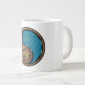 Grande Tasse Taureau & Singe d'eau (Devant droit)