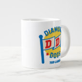 Grande Tasse Ted Lasso | Diamond Chiens Pennant Graphisme (Devant droit)