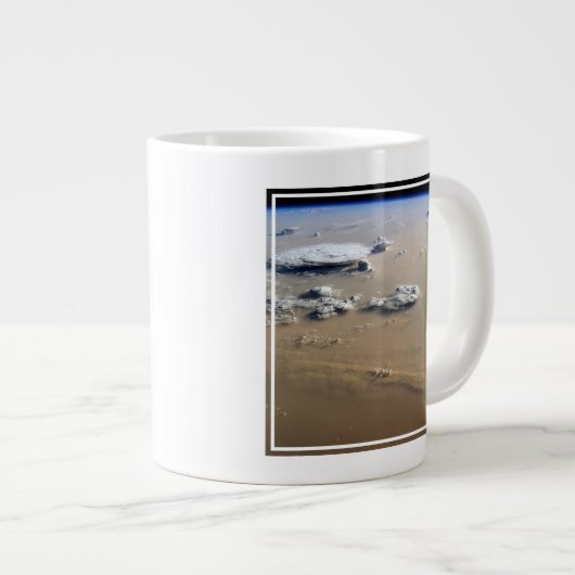 Grande Tasse Tempête De Poussière À Travers Les Mers De Sable D (Devant droit)