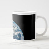 Grande Tasse Terre Tirée De L'Aollo 8 Spacecraft. (Droite)