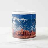 Grande Tasse Traînée équilibrée de roche (Devant)