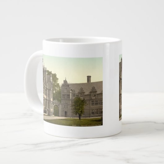 Grande Tasse Trinity College, Oxford (Angleterre) (Devant gauche)