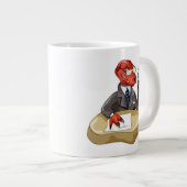 Grande Tasse Tyrannosaurus Rex Boss Assis À Un Bureau. 2 (Devant droit)