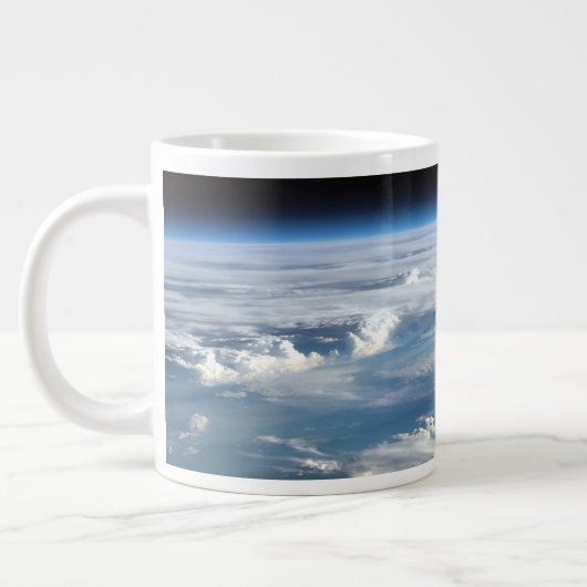 Grande Tasse Un ciel nuageux au-dessus du Soudan (Gauche)