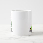 Grande Tasse Un Hadrosaurus Féminin Tenant Une Poupée. (Devant)