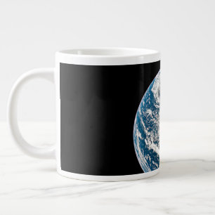 Grande Tasse Une Terre Tirée De L'Appareil Spacecraft Apollo 10