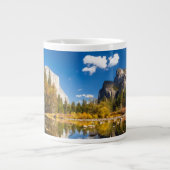 Grande Tasse Vallée de Yosemite à l'automne (Devant)