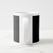 Grande Tasse Votre nom | Élégant script blanc sur noir (Dos)