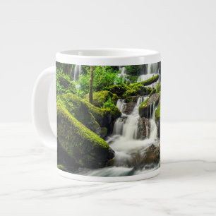 Grande Tasse Waterfalls Phu Tub Berk Mountain, Thailand