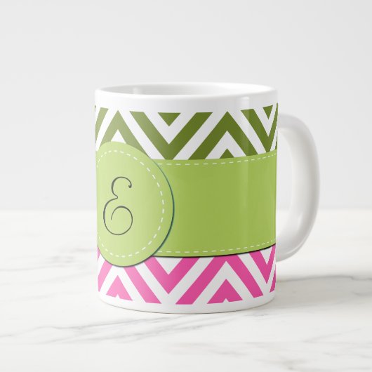 Grande Tasse Zigzag rose, Zigzag vert, Chevron, Monogramme (Devant droit)