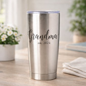 Grandma Est Modern Black Script Custom Date Geïsoleerde Drinkbeker