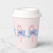 Grandmillennial Pink Candy Canes met Blauwe Bogen Papieren Bekers (Rechts)