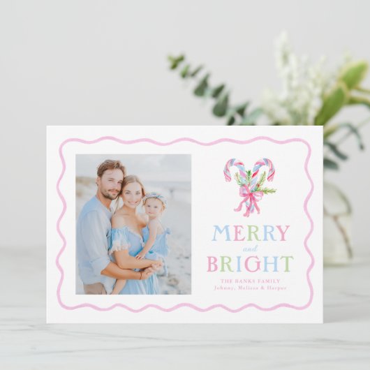 Grandmillennial Preppy Candy Canes Wavy Border Feestdagenkaart (Staand voorkant)