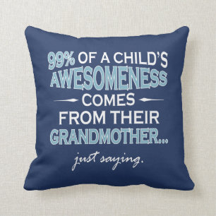 GRANDMOTHER KUSSEN