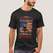 Grandpa Father Dog Never Underestimate Old man Rot T-shirt (Voorkant)
