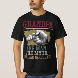 GRANDPA HET MAN DE MYTH DE SLECHTE INVLOED T-SHIRT