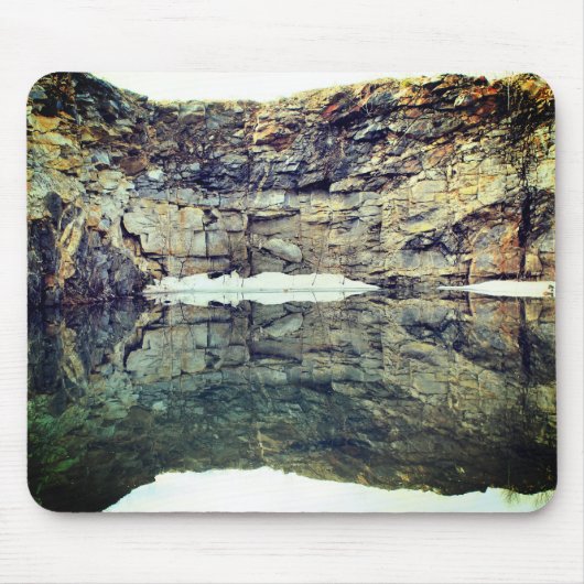 Granite Rock Quarry Wall Reflection #1 Natuur Muismat (Voorkant)