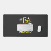 Graphisme de sorcière de Halloween à balai gratuit (Clavier et souris)