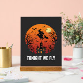 Graphisme de sorcière d'Halloween volant la nuit_1 (Mariage)
