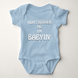 Grapje over de driftbuien van baby's v2 romper