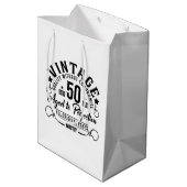 Grappig  50 verjaardagsfeestje medium cadeauzakje (Achterkant Gekanteld)