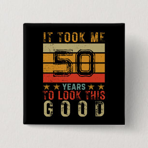 Grappig  aangepaste nummer verjaardagsverjaardag v vierkante button 5,1 cm