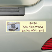grappig afbeelding van een hond die glimlacht met bumpersticker (Op auto)