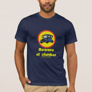 Grappig antiek ontwerp van de T-shirt voor de auto