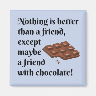 Grappig bevriende vrienden met zwarte chocolade te magneet