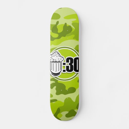 Grappig Bier : 30, felgroene camo, camouflage Skateboard (Voorkant)
