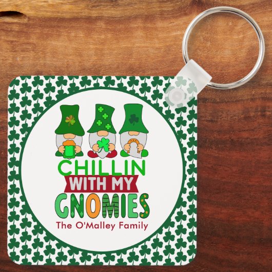 Grappig Chillen met Mijn Gnomies St Patricks Day Sleutelhanger (Achterkant)