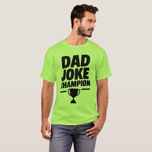 Grappig 'Dad Joke Champion' T-shirt met Trophy Ico (Voorkant volledig)