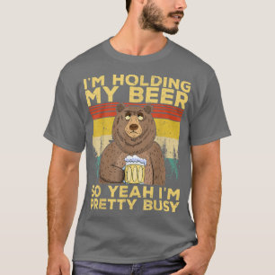 Grappig dat ik mijn bier vasthoud, dus ik ben Bus T-shirt
