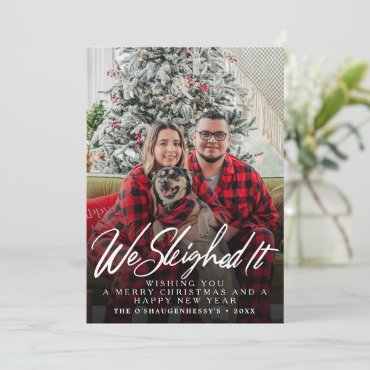 Grappig dat we het script kerstfoto hebben gemaakt feestdagenkaart (Staand voorkant)