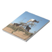 Grappig geit in een boom notitieblok (Gedraaid)